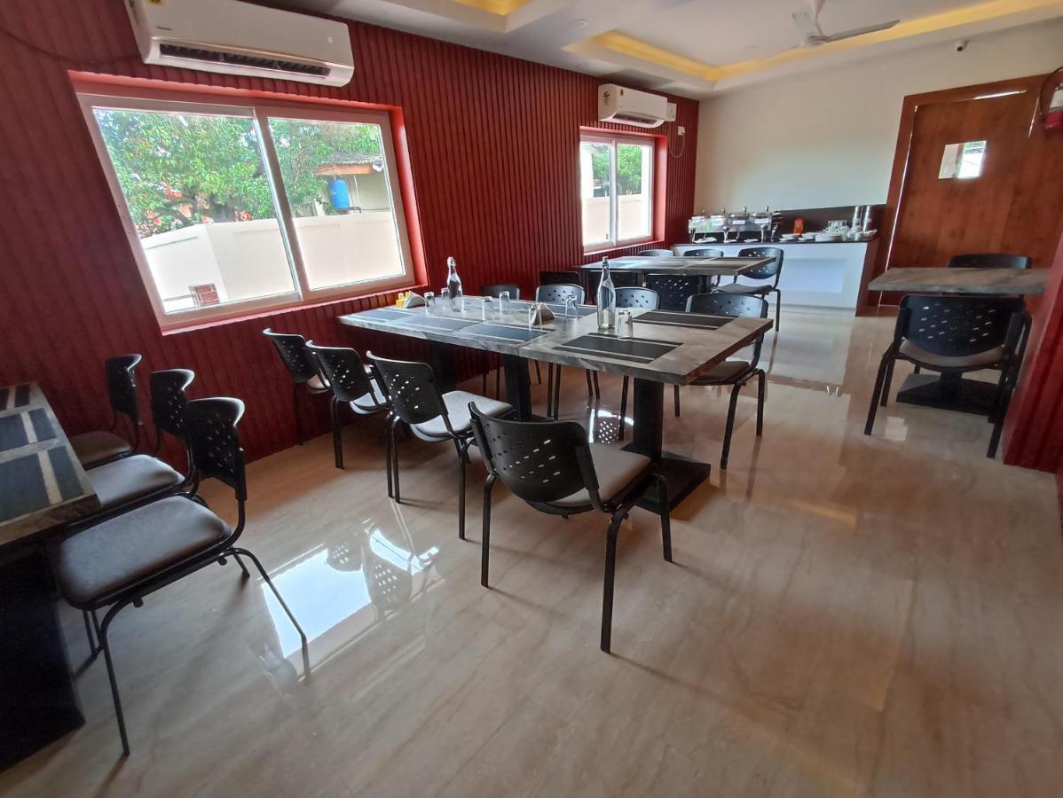 The Northern Lights Hotel Port Blair Exterior photo
